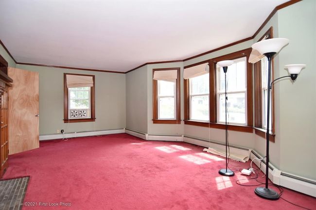 884 Main Street, House other with 3 bedrooms, 1 bathrooms and 3 parking in Warren RI | Image 6