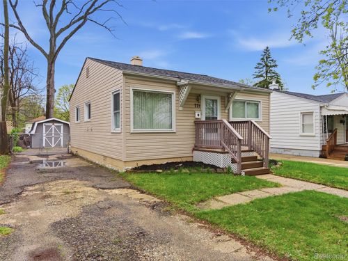 771 E Mansfield Ave, Pontiac, MI, 48340-2951 | Card Image