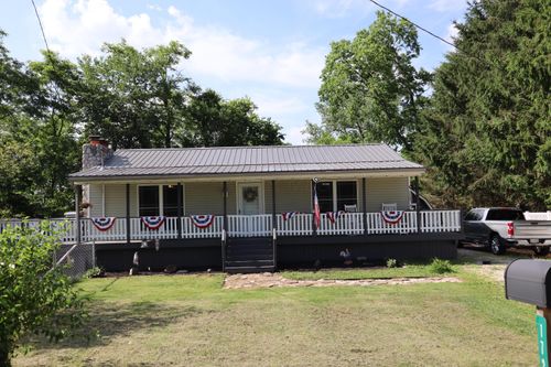 1720 Homer Rd Nw, Utica, OH, 43080-9585 | Card Image