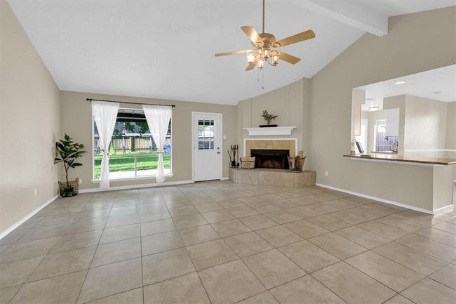 4803 Bridgemont Ln, House other with 3 bedrooms, 2 bathrooms and 2 parking in Spring TX | Image 5