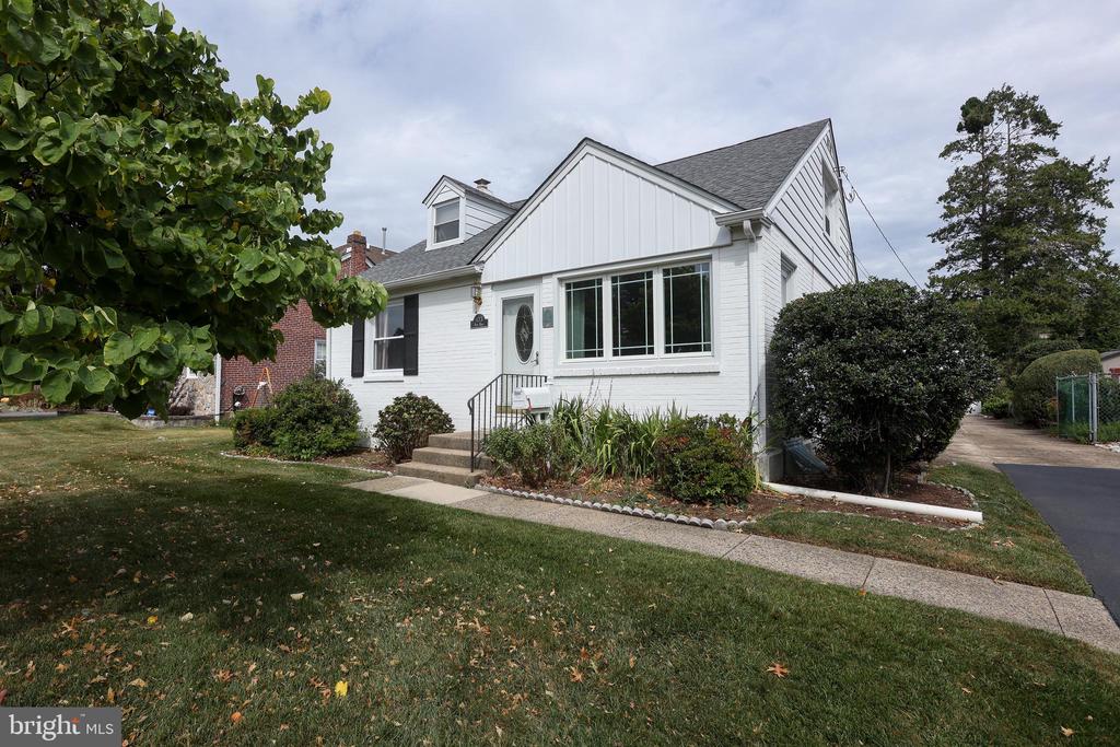 Kent Rd, Springfield, PA 19064