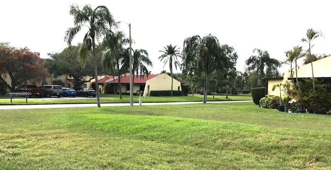 1446 - 1446 56 Th St W, Condo with 2 bedrooms, 2 bathrooms and null parking in Bradenton FL | Image 46