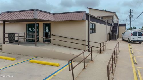 1220 Transmitter Rd, Panama City, FL, 32401-5044 | Card Image