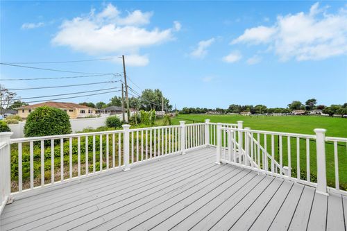 89 Harvest Ln, Commack, NY, 11725-1509 | Card Image