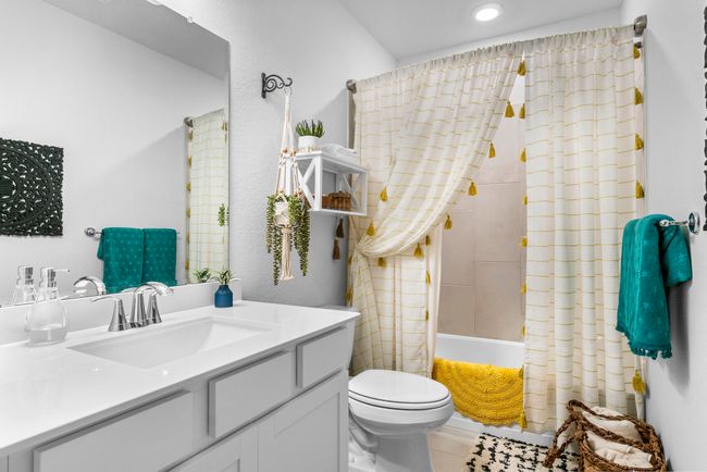 2012 Naples, Townhouse with 2 bedrooms, 3 bathrooms and null parking in Rowlett TX | Image 12