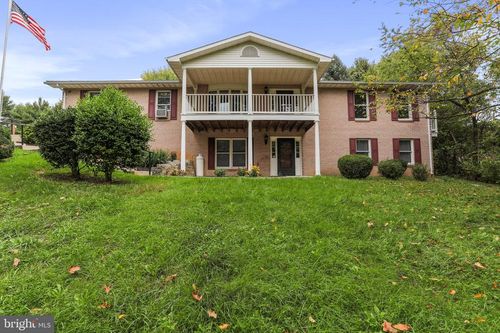 56 Proctor Ln, FALLING WATERS, WV, 25419-4997 | Card Image