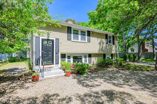 19 Maine Ave, West Yarmouth, MA, 02673-4716 | Card Image