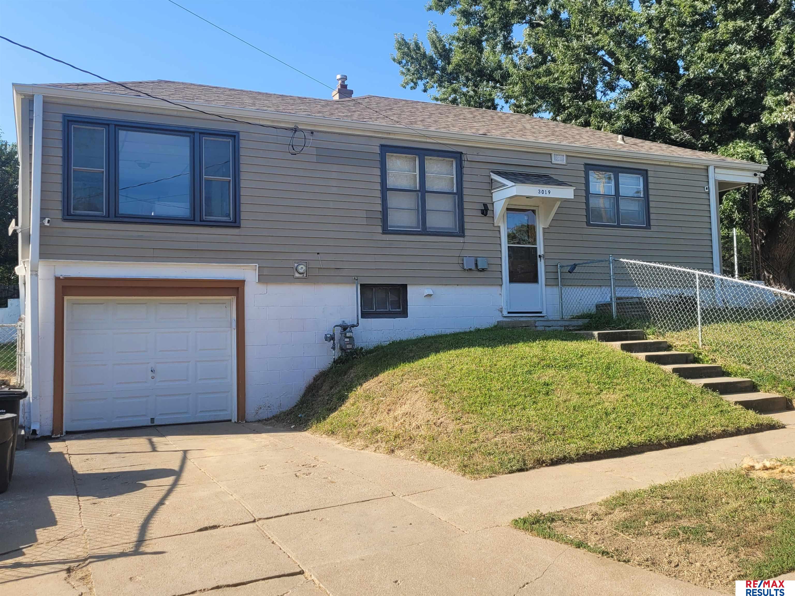 45th St, Omaha, NE 68104