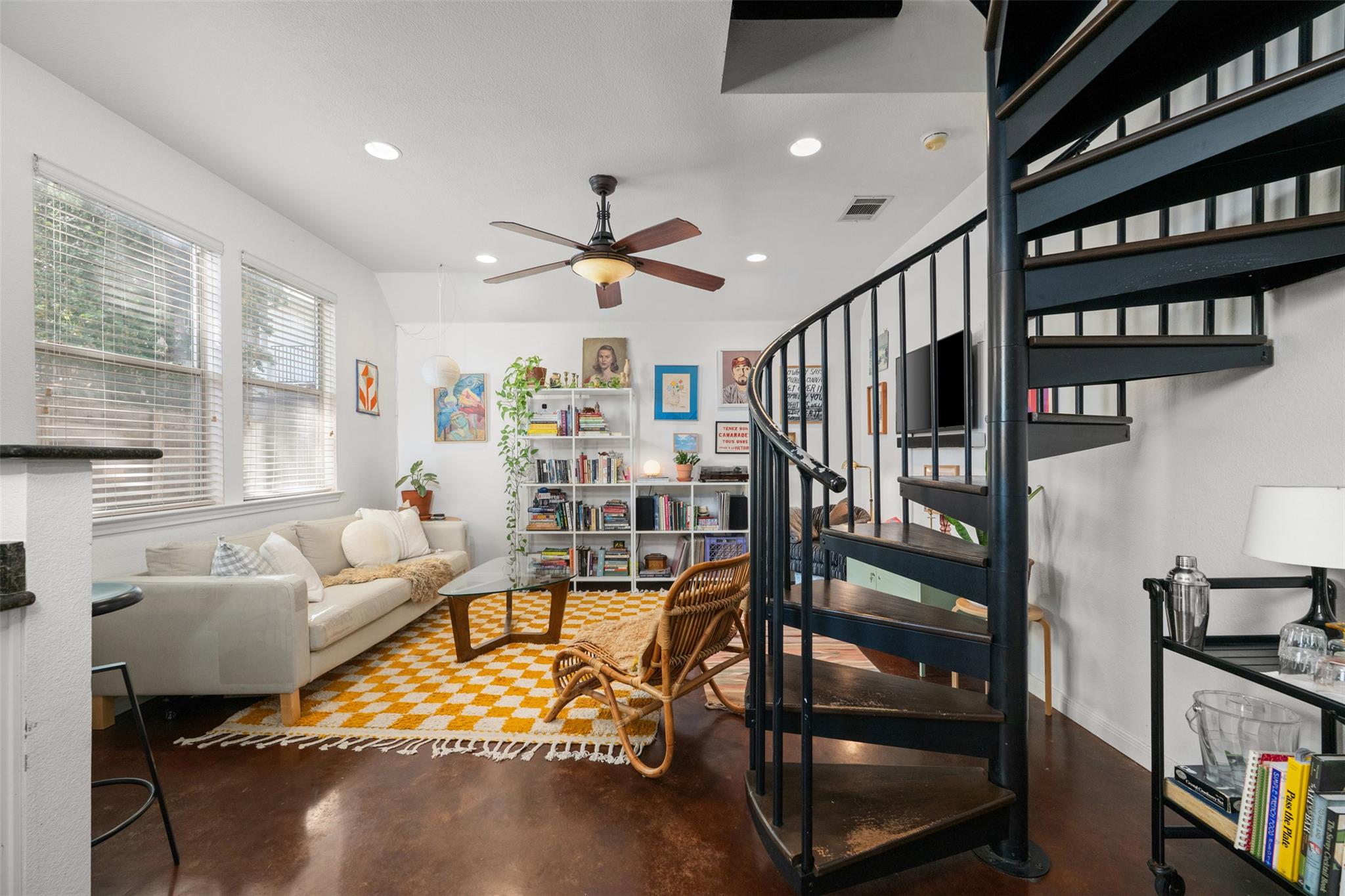 Land in Austin 5