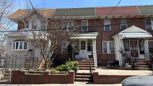 91-03 95th St, Woodhaven, NY, 11421-2706 | Card Image