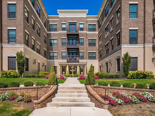 unit-309-1670 E Broad St, Columbus, OH, 43203-2138 | Card Image