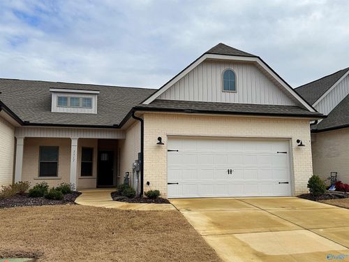 7517 Doris Ruth Ln, Owens Cross Roads, AL, 35763-4815 | Card Image