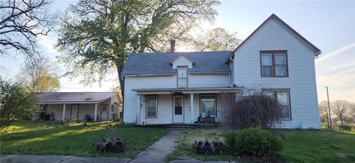 6 S Sims St, Louisburg, KS, 66053-3537 | Card Image