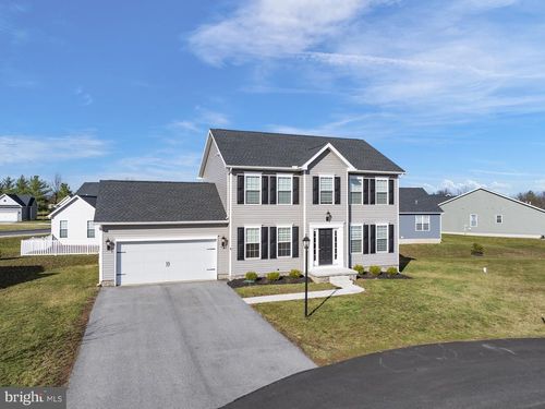 8 Nighthawk Ct, GETTYSBURG, PA, 17325-8870 | Card Image