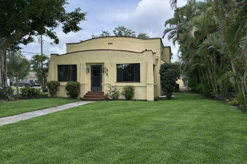 2628 10th St W, PALMETTO, FL, 34221-3571 | Card Image