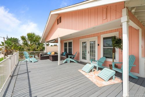 1419 S Magnolia St, Rockport, TX, 78382-2241 | Card Image