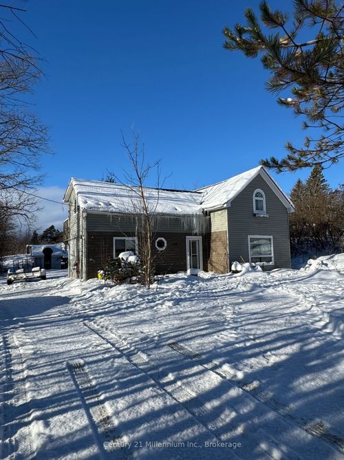 124 Main St, Lions Head, ON, N0H1W0 | Card Image
