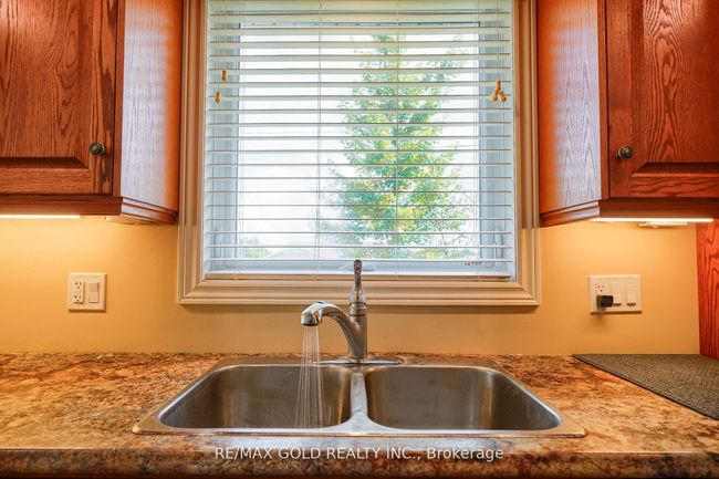 A - 12 Clayton St, House attached with 3 bedrooms, 3 bathrooms and 2 parking in Mitchell ON | Image 16