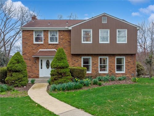 5061 Northlawn Cir, Murrysville, PA, 15668-9423 | Card Image