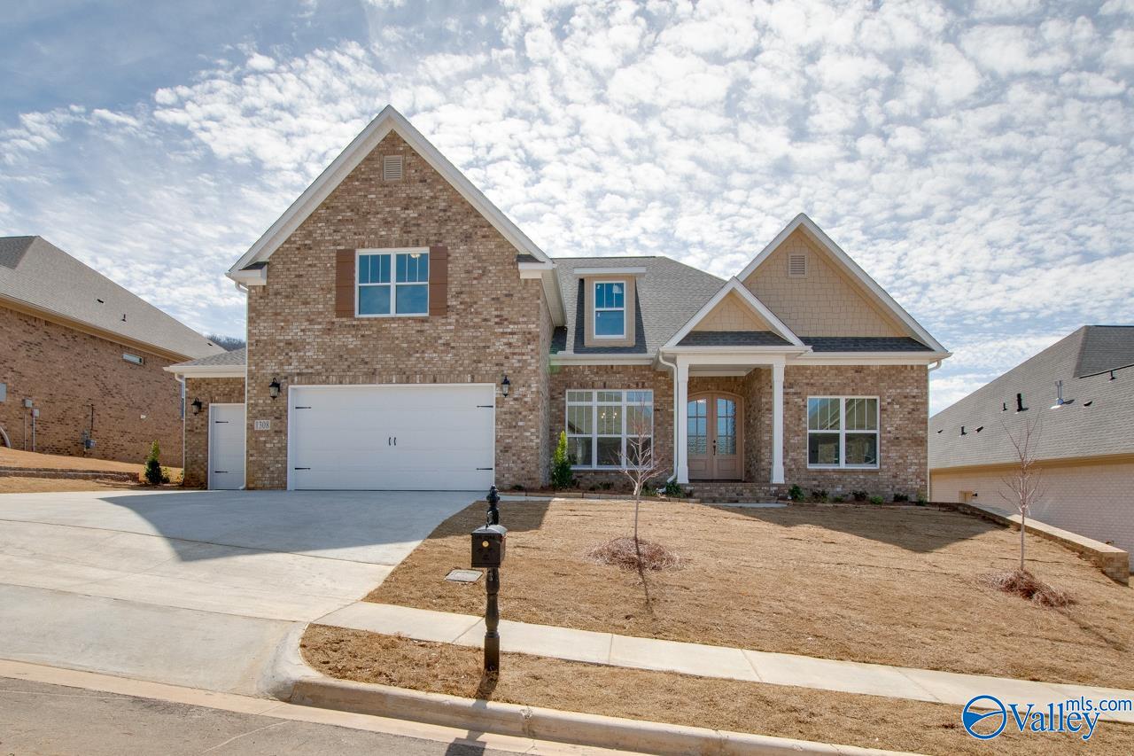 Hackberry Ln, Huntsville, AL 35803