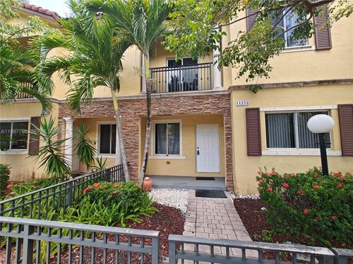 11252-11252 Sw 230th Ter, Miami, FL, 33170-7612 | Card Image