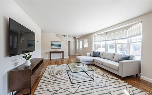 4-4 Rowe Ct, Boston, MA, 02131-4310 | Card Image