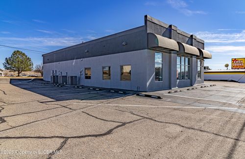 4323 E Main St, Farmington, NM, 87402-8621 | Card Image