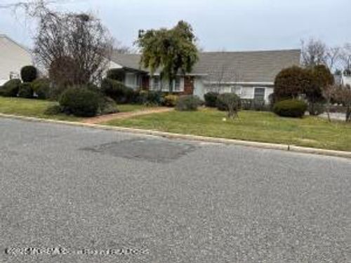 6 Dwight Dr, OCEAN, NJ, 07712-3625 | Card Image