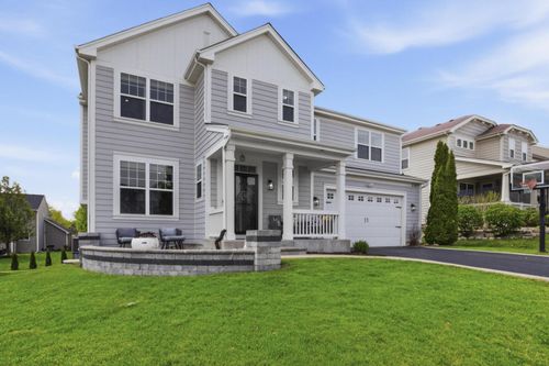 3307 Wanskuck St, Elgin, IL, 60124-4322 | Card Image