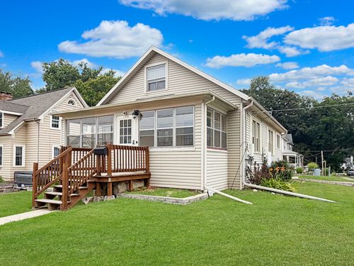 103 N Sunset Avenue, Freeport, IL, 61032 | Card Image