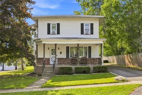 212 Lawrence St, Penn Yan, NY, 14527-1327 | Card Image