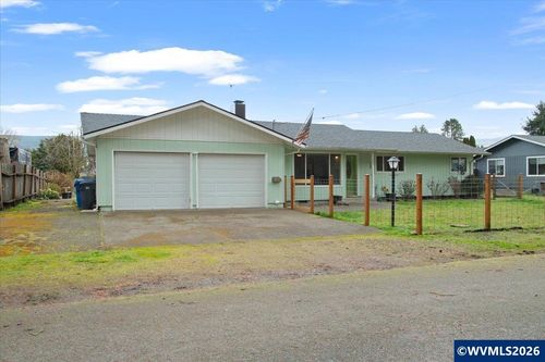 247 Cedar St, Lyons, OR, 97358-2118 | Card Image