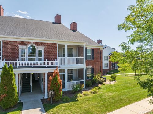 1006 Summerfield Glen Cir, Ann Arbor, MI, 48103-9166 | Card Image