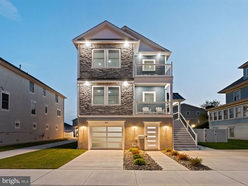 108 E 16th Ave, WILDWOOD, NJ, 08260-5562 | Card Image