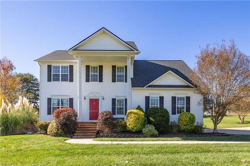 5413 Country Hills Dr, Mc Leansville, NC, 27301-9137 | Card Image