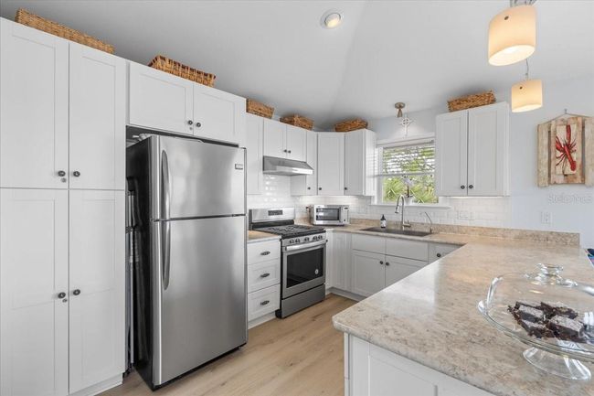 16360 Airport Rd, House other with 2 bedrooms, 2 bathrooms and null parking in CEDAR KEY FL | Image 14