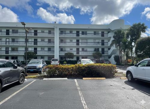 427-6698 10th Ave N, Lake Worth, FL, 33467-1448 | Card Image