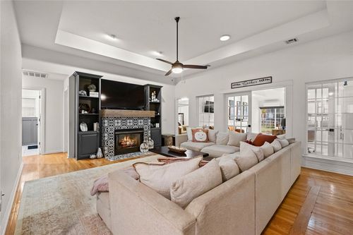 3106 Orchard Way, Bentonville, AR, 72712-3553 | Card Image