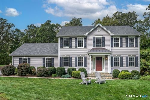 27 Nashville Road Ext, Bethel, CT, 06801-2613 | Card Image