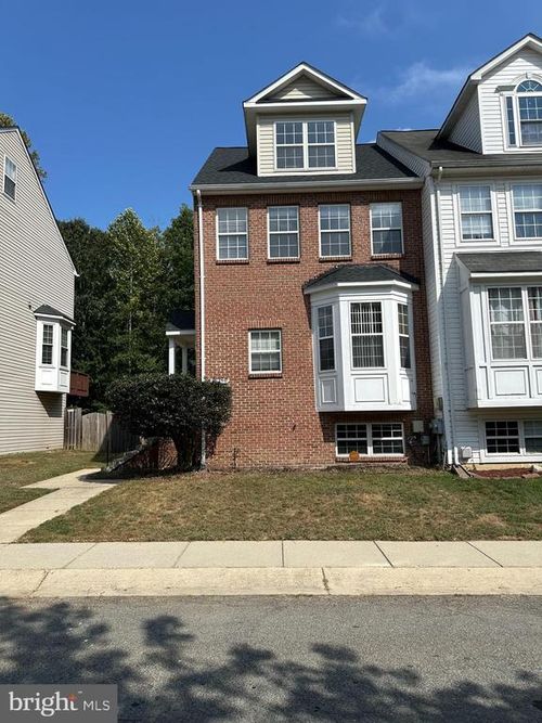 10750 Jacksonhole Pl, WHITE PLAINS, MD, 20695-3241 | Card Image