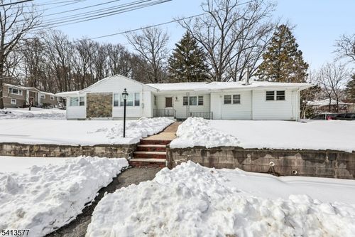 33 Lotz Ave, North Haledon, NJ, 07508-2343 | Card Image