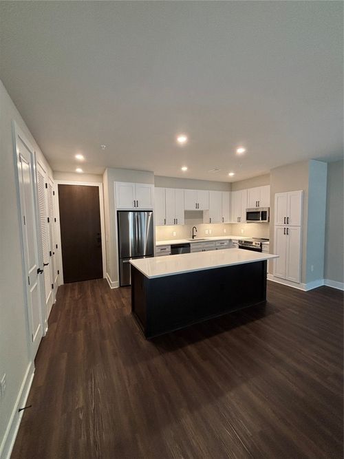 apt-1107-3255 Carlisle St, Dallas, TX, 75204-1700 | Card Image