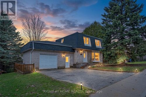 384 Countess St N, Durham, ON, N0G1R0 | Card Image