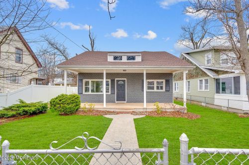 37 Beacon Blvd, Keansburg, NJ, 07734-1805 | Card Image