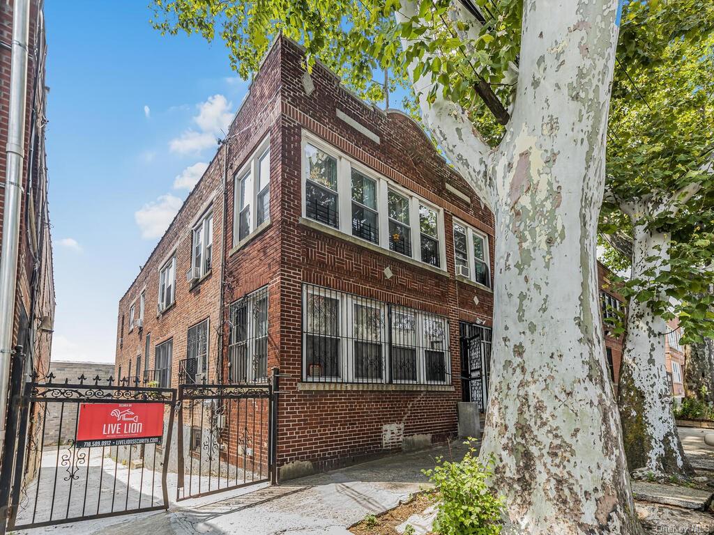 Barretto St, Bronx, NY 10474