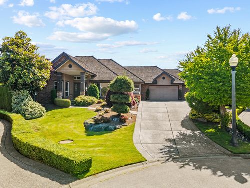 15995 36a Ave, Surrey, BC, V3Z0P1 | Card Image
