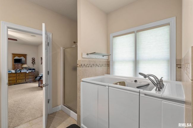 1008 S High St, House other with 3 bedrooms, 4 bathrooms and null parking in Port Byron IL | Image 13