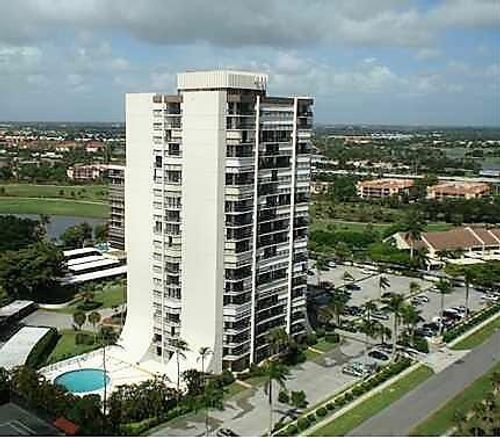 apt-1703-2425 Presidential Way, West Palm Beach, FL, 33401-1321 | Card Image