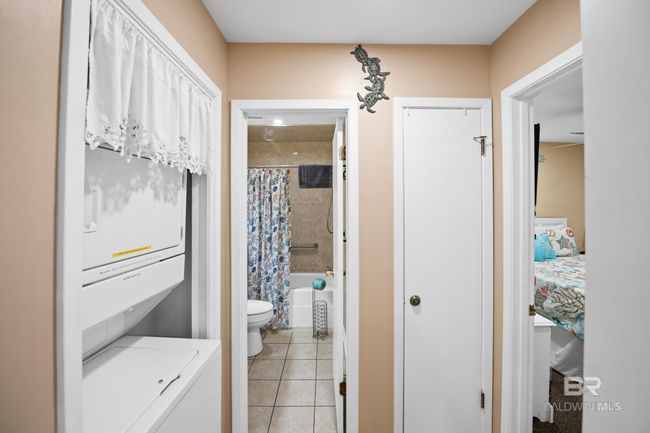Bathroom | Image 22