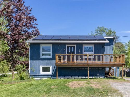 913 Kneeland Flts, Waterbury, VT, 05676-9767 | Card Image